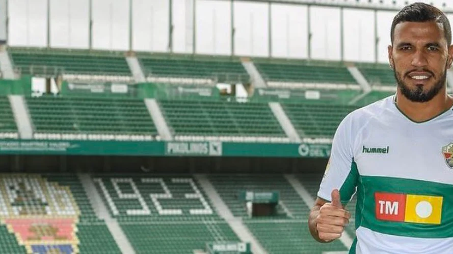 Jonathas, con el Elche