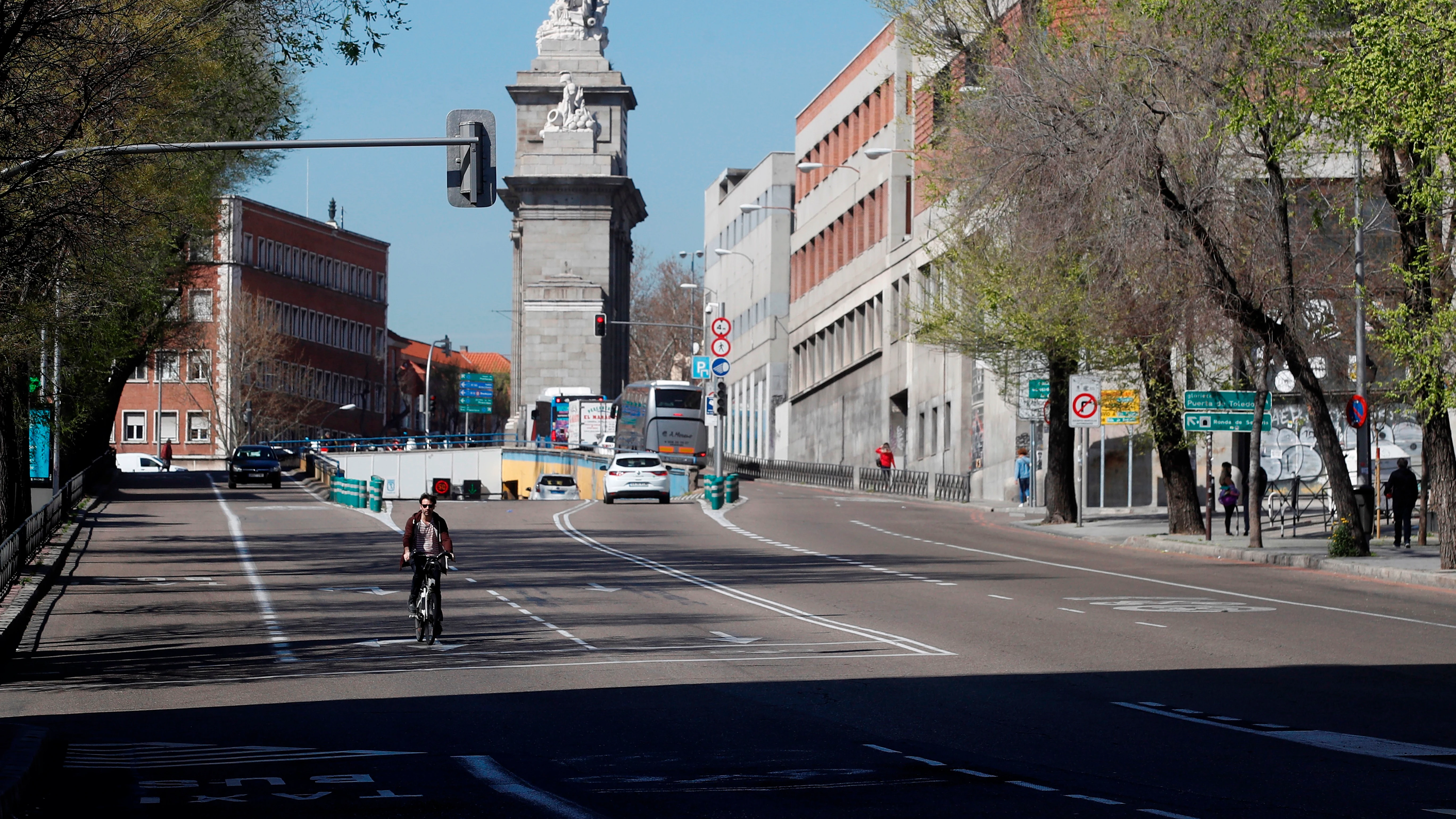 Las calles de Madrid se vacían por el coronavirus