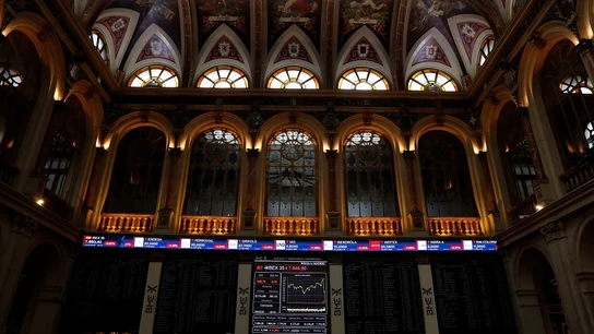 La Bolsa española arranca la semana con pérdidas ante el desplome de los índices estadounidenses La Bolsa española arranca la semana con pérdidas ante el desplome de los índices estadounidenses