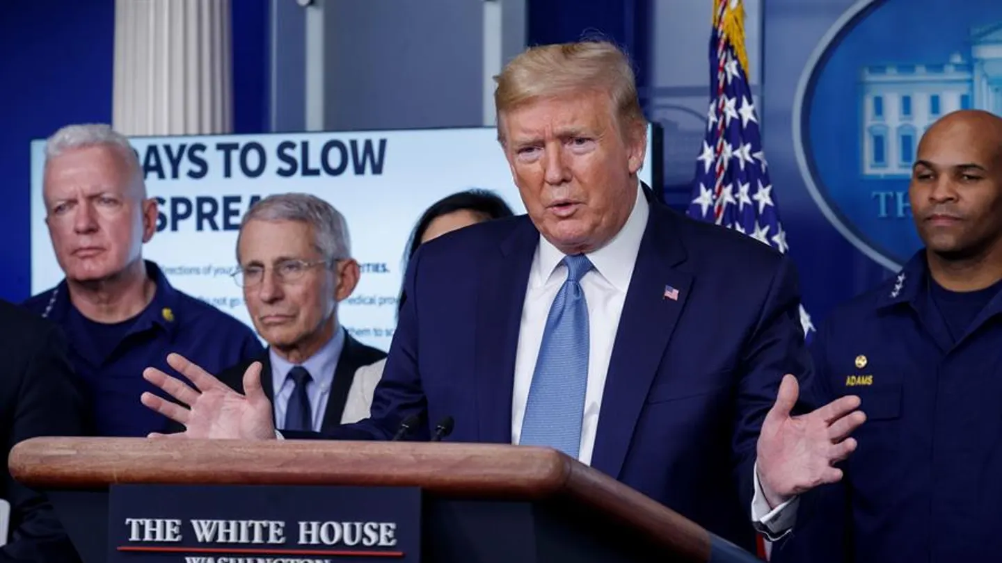 Donald Trump, desde la sala de prensa de la Casa Blanca Donald Trump, desde la sala de prensa de la Casa Blanca