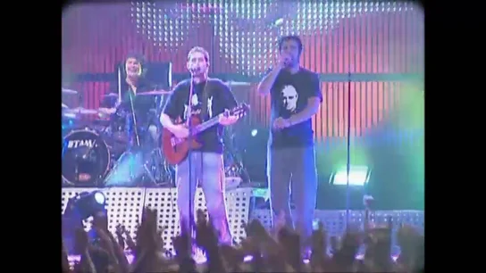 De trabajar en una fábrica a llenar conciertos: así es cómo les "tocó la lotería" a los Estopa De trabajar en una fábrica a llenar conciertos: así es cómo les "tocó la lotería" a los Estopa