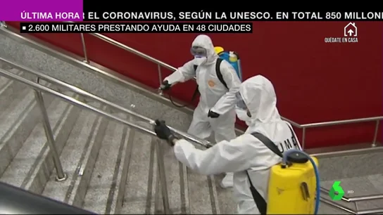 La UME, desinfectando una estación La UME, desinfectando una estación