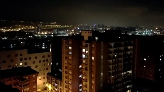 Caceroladas por toda España piden que los 100 millones saudíes del rey emérito se destinen a la Sanidad Caceroladas por toda España piden que los 100 millones saudíes del rey emérito se destinen a la Sanidad