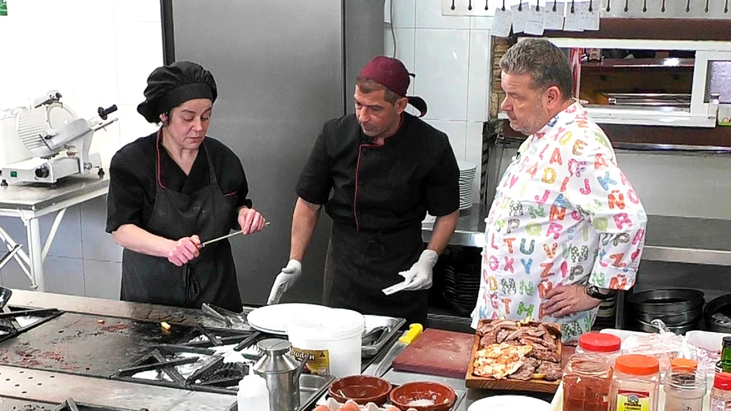 El paso de Chicote por El jardín del pensador Pesadilla en la cocina