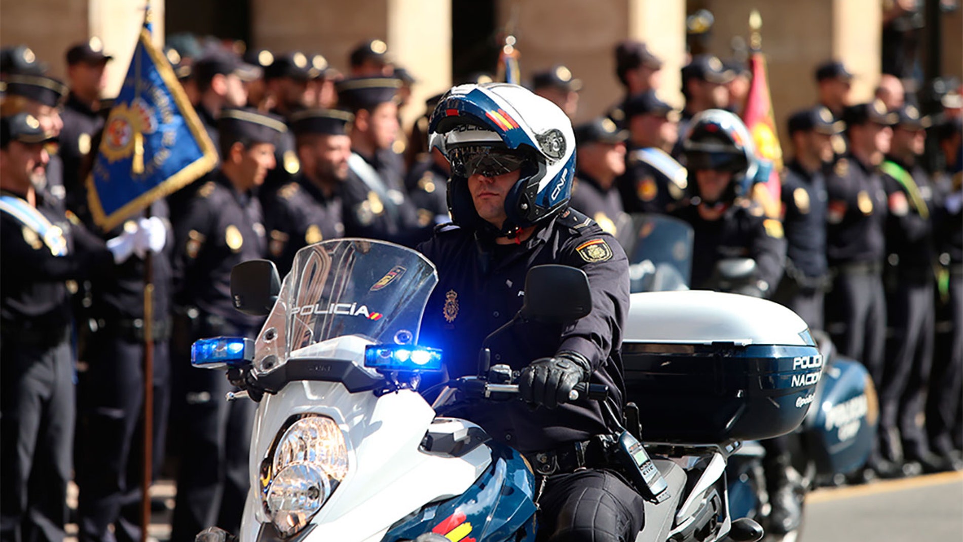 Policía Nacional en motocicleta