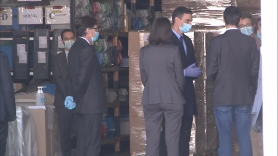 Sánchez visita la empresa de Móstoles que fabrica respiradores contra el coronavirus Sánchez visita la empresa de Móstoles que fabrica respiradores contra el coronavirus