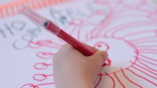 Carta de un niño al coronavirus: "Por tu culpa no puedo ir al parque ni ver a mis amigos, pero te vamos a ganar" Carta de un niño al coronavirus: "Por tu culpa no puedo ir al parque ni ver a mis amigos, pero te vamos a ganar"