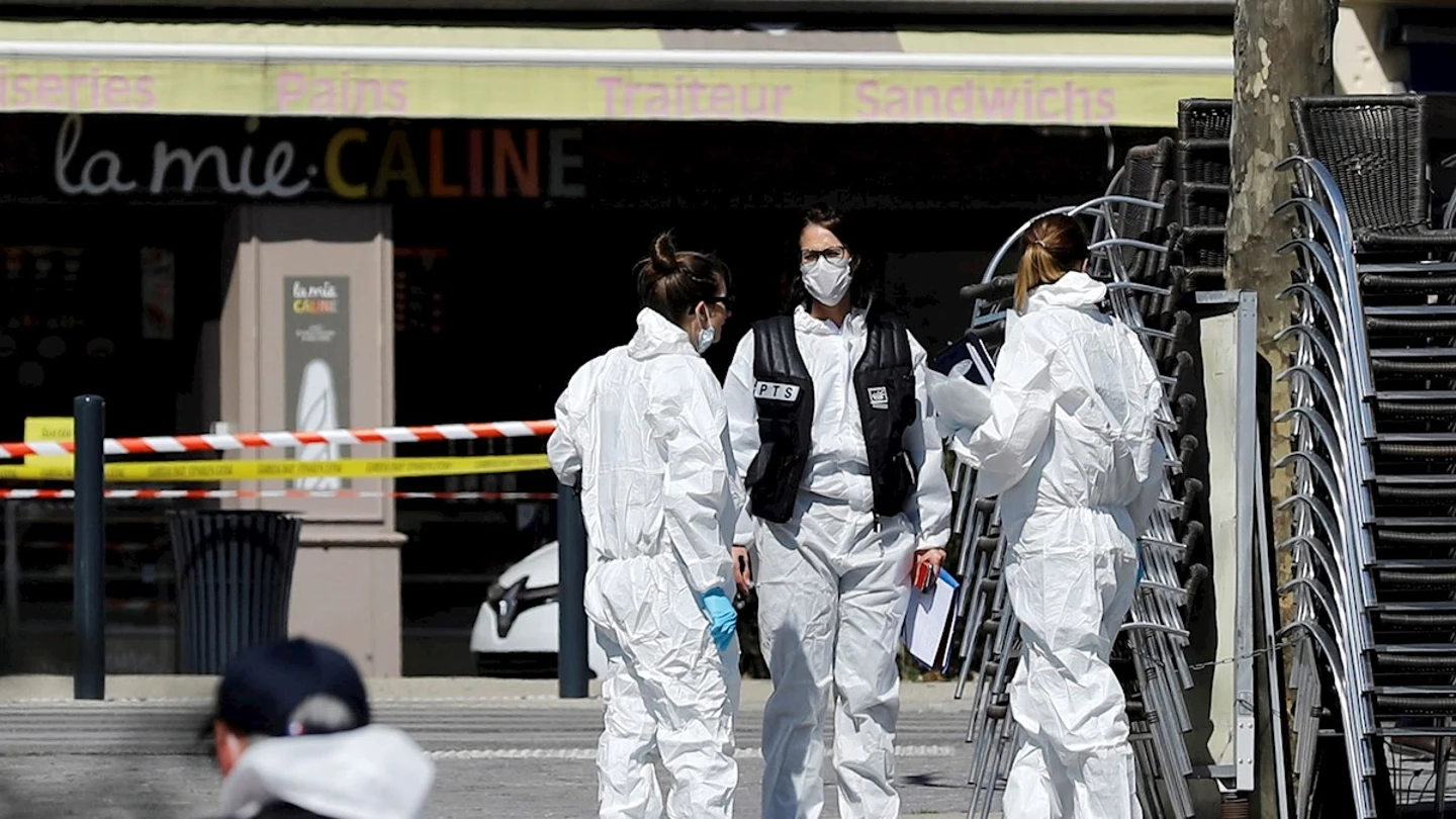 Al menos dos muertos en un ataque con cuchillo en el este de Francia Al menos dos muertos en un ataque con cuchillo en el este de Francia