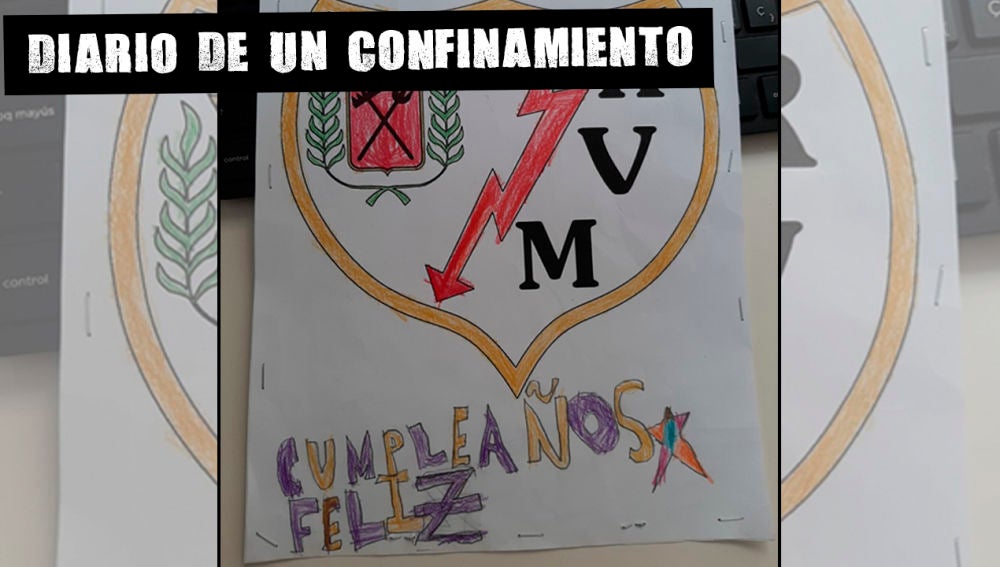 Cumpleaños feliz en el escudo del Rayo Vallecano