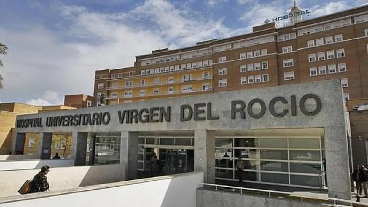 El Hospital Virgen del Rocío se prepara para seguir recibiendo a más pacientes Covid