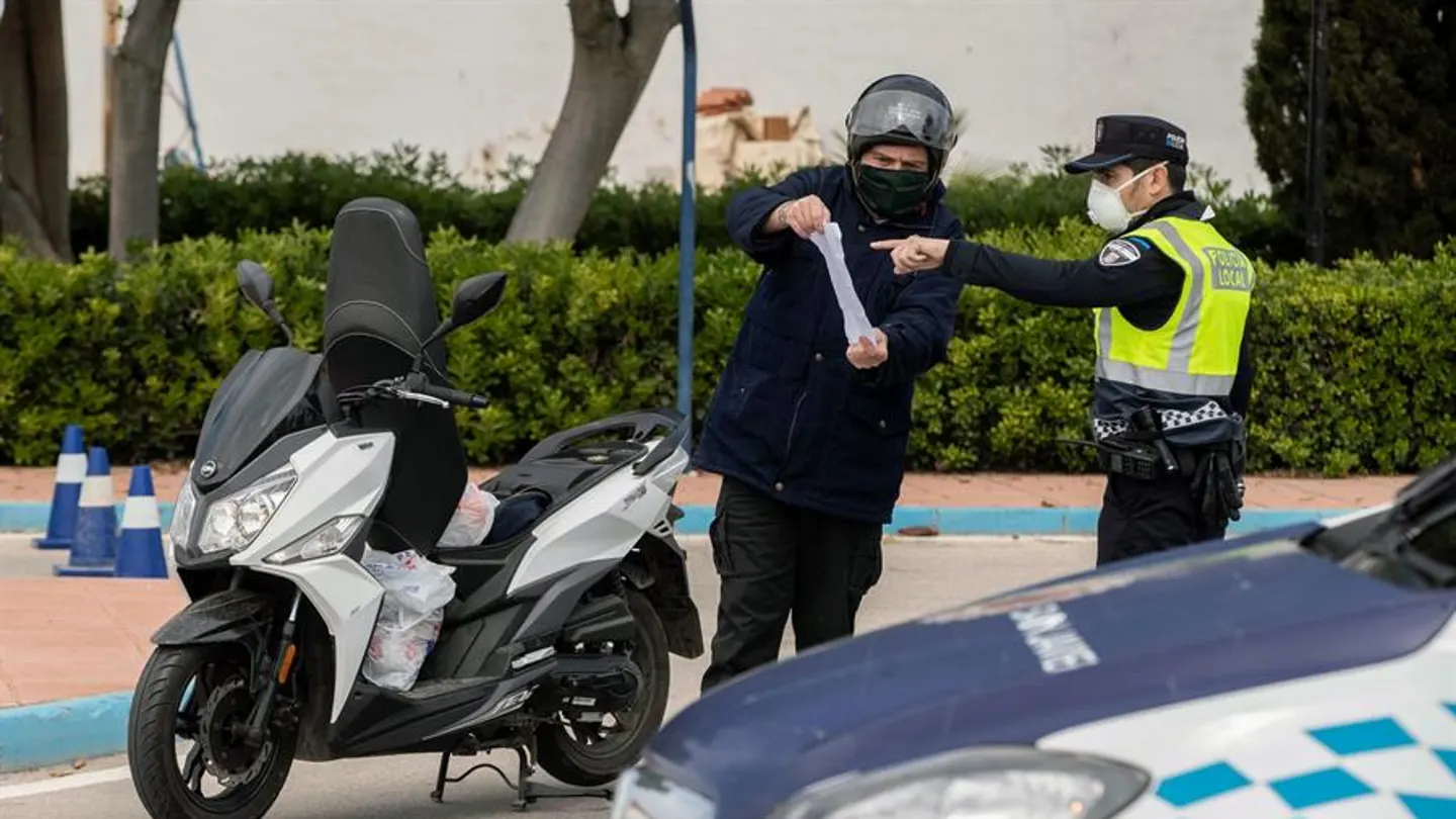 Control en Murcia para evitar desplazamientos a segundas residencias Control en Murcia para evitar desplazamientos a segundas residencias