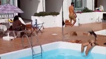 Fiesta en la piscina en Gran Canaria