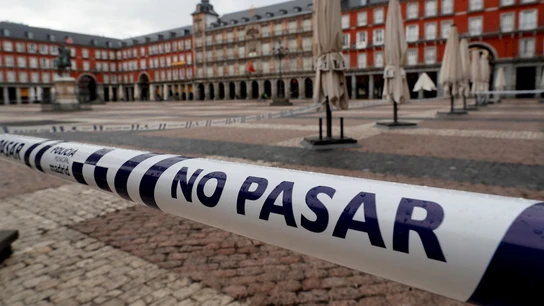 Precinto policial en la Plaza Mayor de Madrid Precinto policial en la Plaza Mayor de Madrid