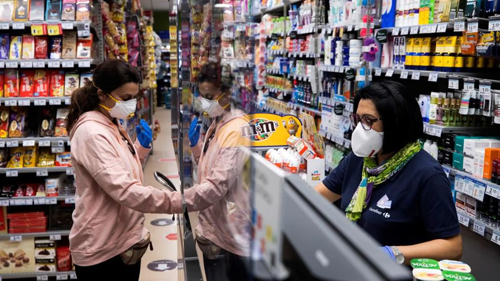 Supermercado en Murcia durante la crisis del coronavirus