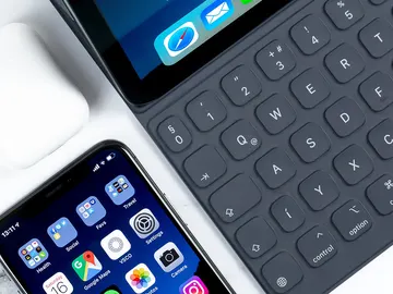 iPad Pro y iPhone XS iPad Pro y iPhone XS