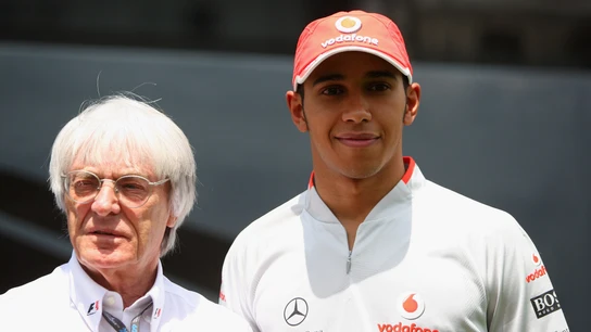 Bernie Ecclestone y Lewis Hamilton Bernie Ecclestone y Lewis Hamilton