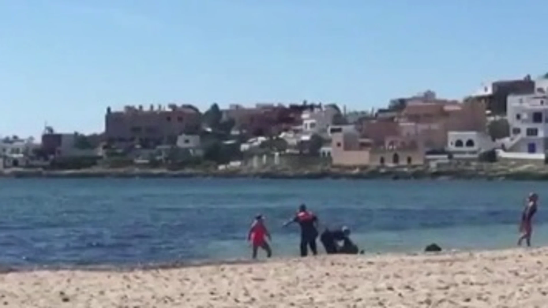 Detenidas tres personas por saltarse el confinamiento e intentar ahogar a un policía en Ibiza