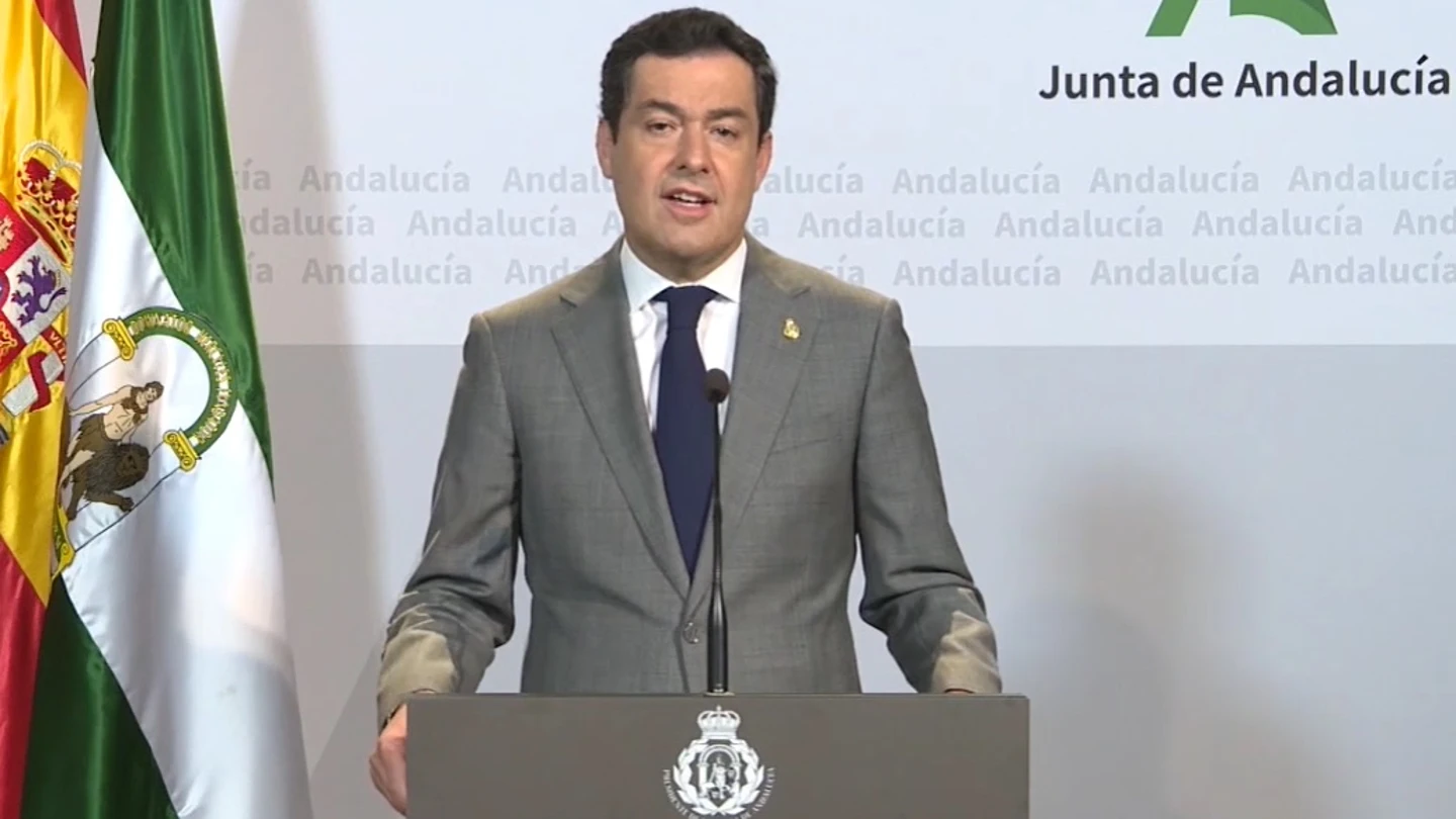 El escudo de la bandera oficial no coincide con el símbolo del atril El escudo de la bandera oficial no coincide con el símbolo del atril