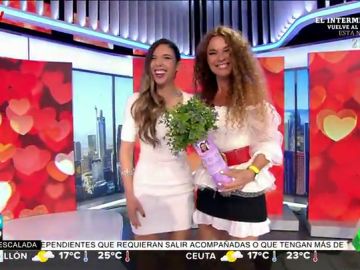 El momento más emotivo de Aruser@s: Tatiana Arús hace entrega a Angie Cárdenas de su regalo por el Día de la Madre El momento más emotivo de Aruser@s: Tatiana Arús hace entrega a Angie Cárdenas de su regalo por el Día de la Madre