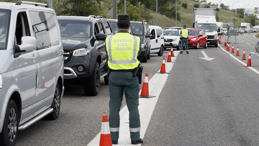 Imagen de un control policial en Madrid