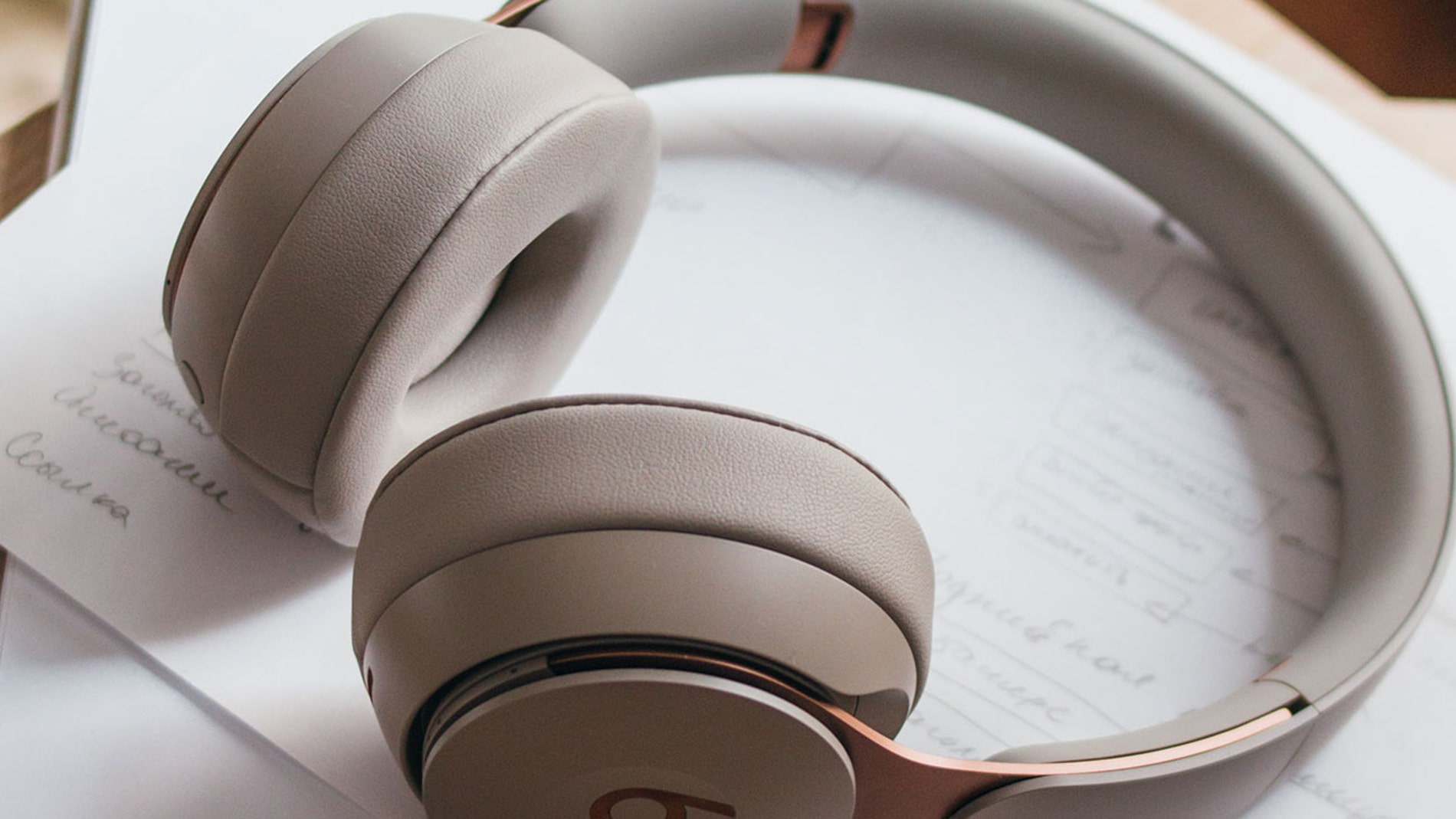 Beats Solo Pro