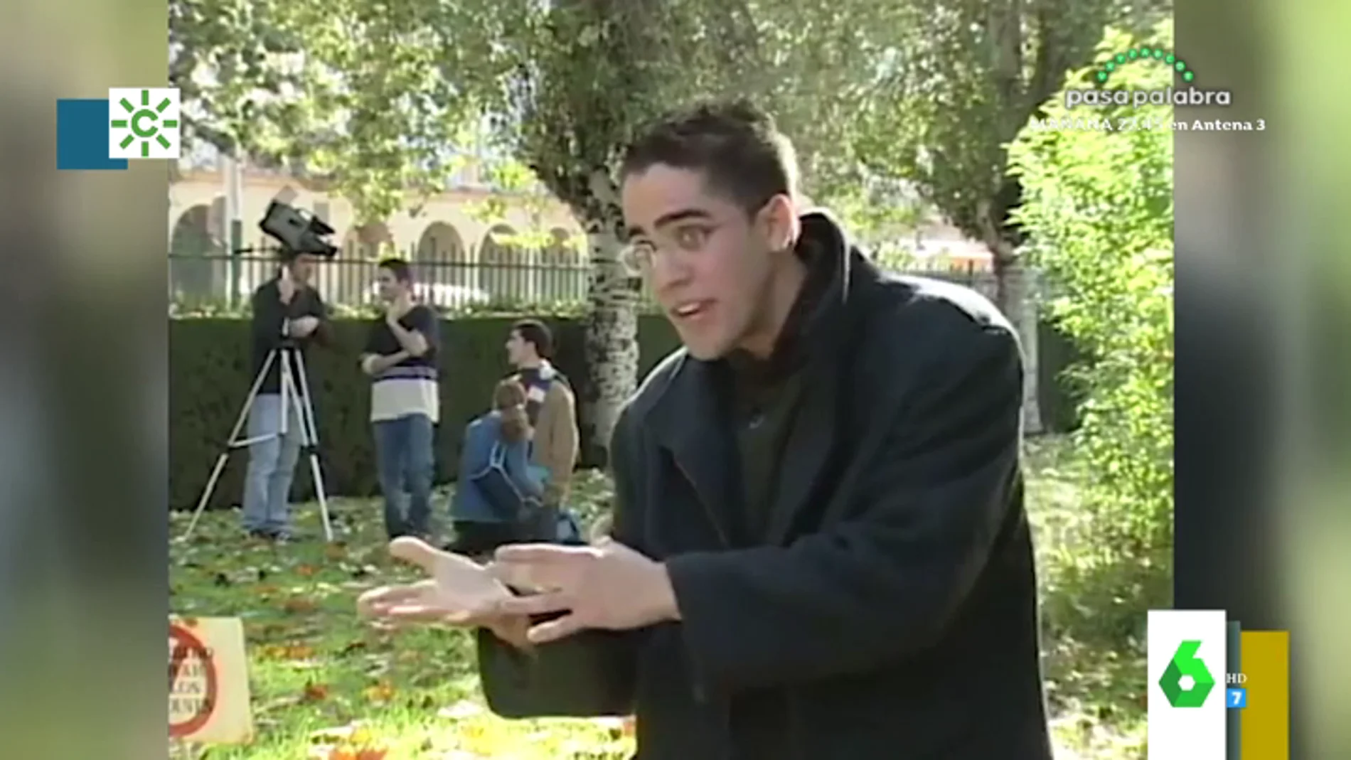 Con gafas y muchas gomina, el vídeo de los inicios de Roberto Leal en la universidad que demuestra que su desparpajo es innato
