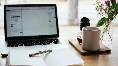 Escribe en papel y digitaliza el texto Escribe en papel y digitaliza el texto