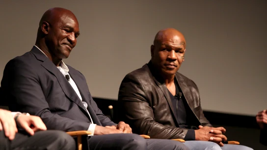 Evander Holyfield y Mike Tyson, en un acto en Nueva York Evander Holyfield y Mike Tyson, en un acto en Nueva York