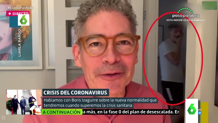 Boris Izaguirre protagoniza un momento 'Merlos' en pleno directo con Liarla Pardo