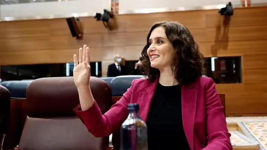 La presidenta regional, Isabel Díaz Ayuso, durante la sesión de control al ejecutivo regionall. La presidenta regional, Isabel Díaz Ayuso, durante la sesión de control al ejecutivo regionall.