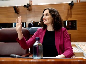 La presidenta regional, Isabel Díaz Ayuso, durante la sesión de control al ejecutivo regionall. La presidenta regional, Isabel Díaz Ayuso, durante la sesión de control al ejecutivo regionall.