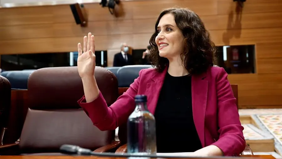 La presidenta regional, Isabel Díaz Ayuso, durante la sesión de control al ejecutivo regionall.