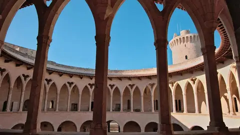 Castillo de Bellver Castillo de Bellver