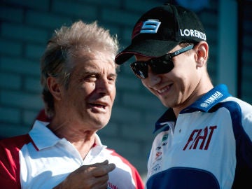Jorge Lorenzo y Giacomo Agostini Jorge Lorenzo y Giacomo Agostini