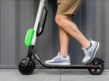 Patinete eléctrico. Patinete eléctrico.