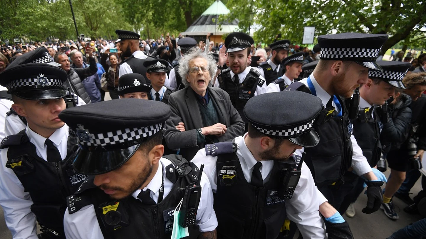 Protesta en Hyde park (Londres) en contra del confinamiento Protesta en Hyde park (Londres) en contra del confinamiento