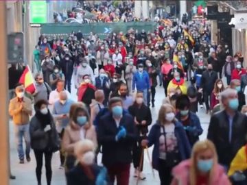 Protestas en Salamanca contra el Gobierno por su gestión en la crisis del coronavirus Protestas en Salamanca contra el Gobierno por su gestión en la crisis del coronavirus