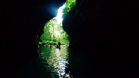Belice, entrada a la cueva del 'inframundo'