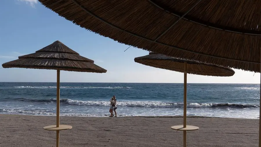 Playa de Tenerife durante la fase 1 de la desescalada