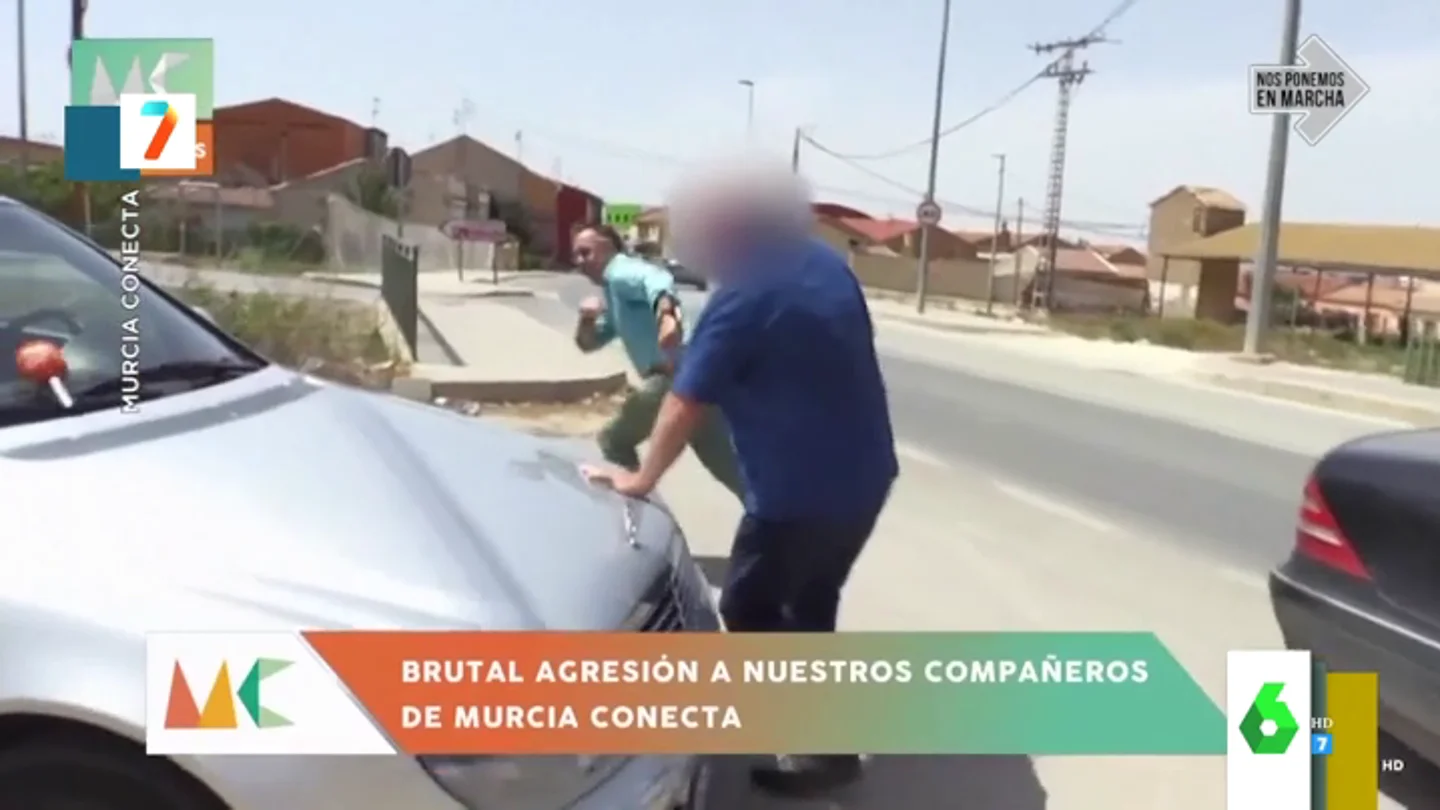 Así fue la brutal agresión a un reportero: "El señor seacó del maletero un arma blanca, eché a correr y me persiguió con el coche" Así fue la brutal agresión a un reportero: "El señor seacó del maletero un arma blanca, eché a correr y me persiguió con el coche"
