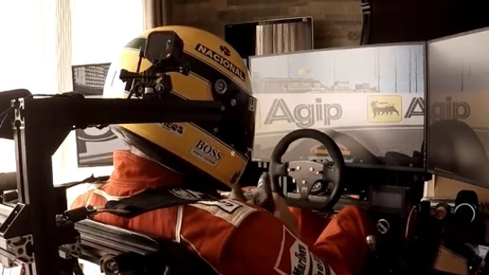 Atsushi Hiraoka recrea a Ayrton Senna Atsushi Hiraoka recrea a Ayrton Senna