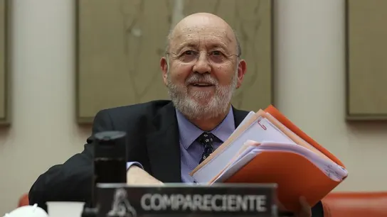 El presidente del Centro de Investigaciones Sociológicas comparece en la Comisión Constitucional del Congreso de los Diputados. El presidente del Centro de Investigaciones Sociológicas comparece en la Comisión Constitucional del Congreso de los Diputados.