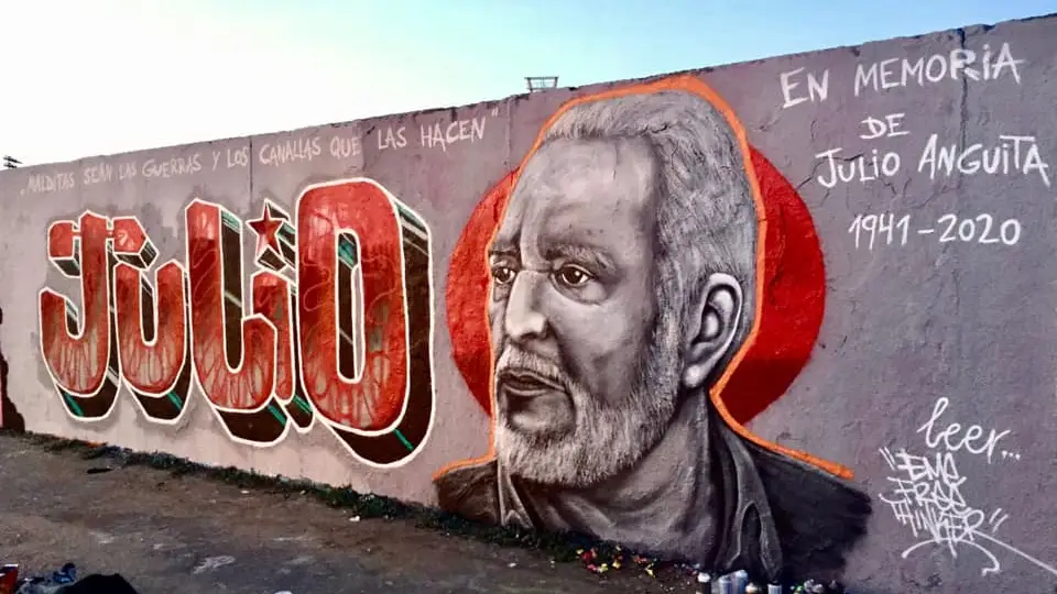 Mural en memoria de Julio Anguita en Berlín