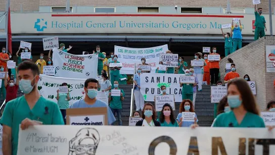 Miembros del personal del Hospital Gregorio Marañón exigen una sanidad de calidad Miembros del personal del Hospital Gregorio Marañón exigen una sanidad de calidad