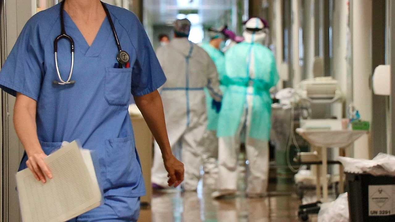 Sanitarios en un hospital de la Comunitat Valenciana.