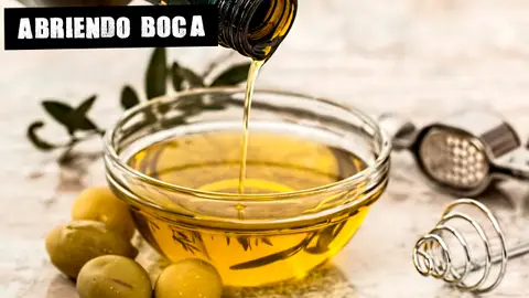 Imagen de archivo de aceite de oliva Imagen de archivo de aceite de oliva