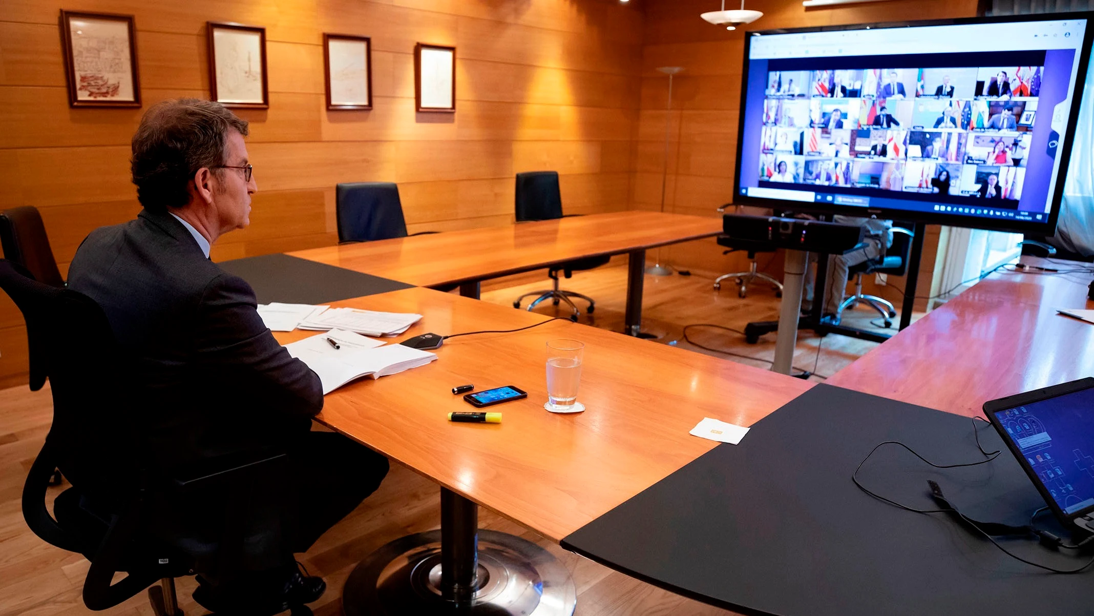 Feijóo, durante la conferencia de presidentes con Sánchez