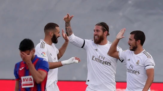 Ramos, Hazard y Benzema celebran un gol Ramos, Hazard y Benzema celebran un gol