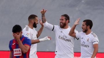 Ramos, Hazard y Benzema celebran un gol