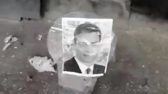 La imagen de Pedro Sánchez como diana en unas prácticas de tiro La imagen de Pedro Sánchez como diana en unas prácticas de tiro